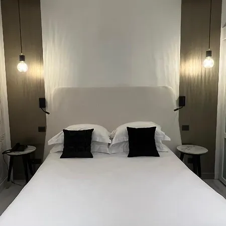Hotel Massena