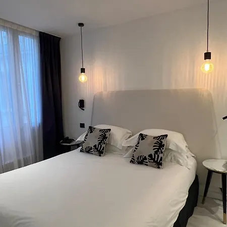 Massena Szálloda 3*