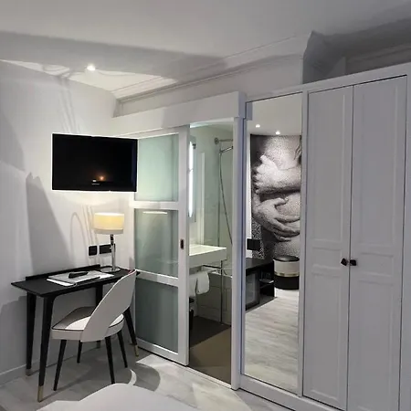 Massena 3* Paris